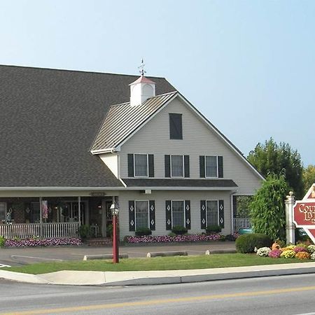 Country Living Inn Smoketown  Bagian luar foto