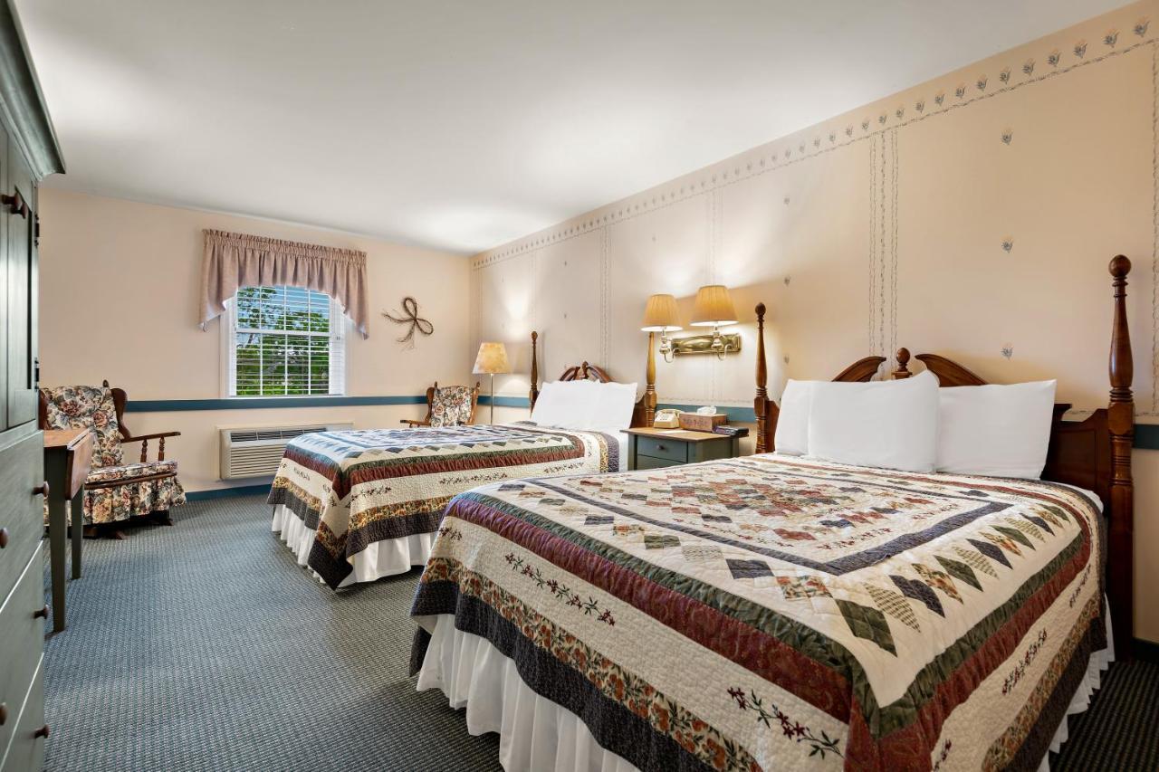 Country Living Inn Smoketown  Bagian luar foto