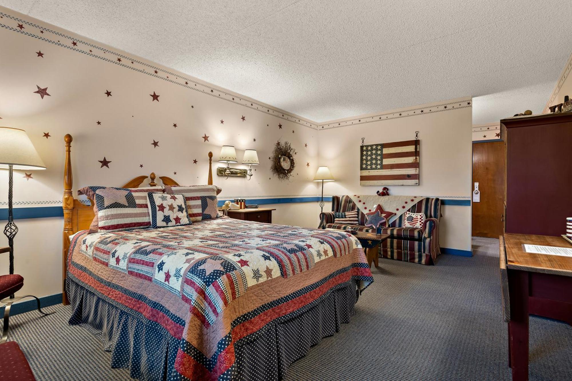 Country Living Inn Smoketown  Bagian luar foto