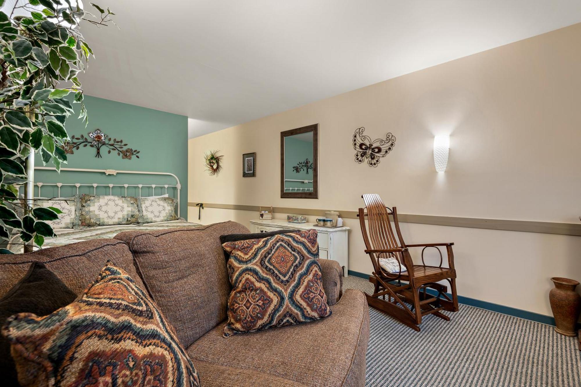 Country Living Inn Smoketown  Bagian luar foto