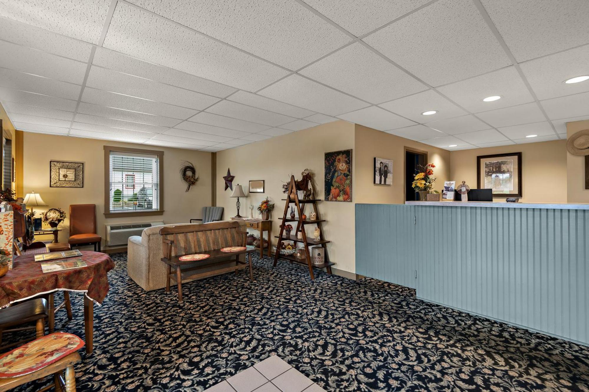 Country Living Inn Smoketown  Bagian luar foto